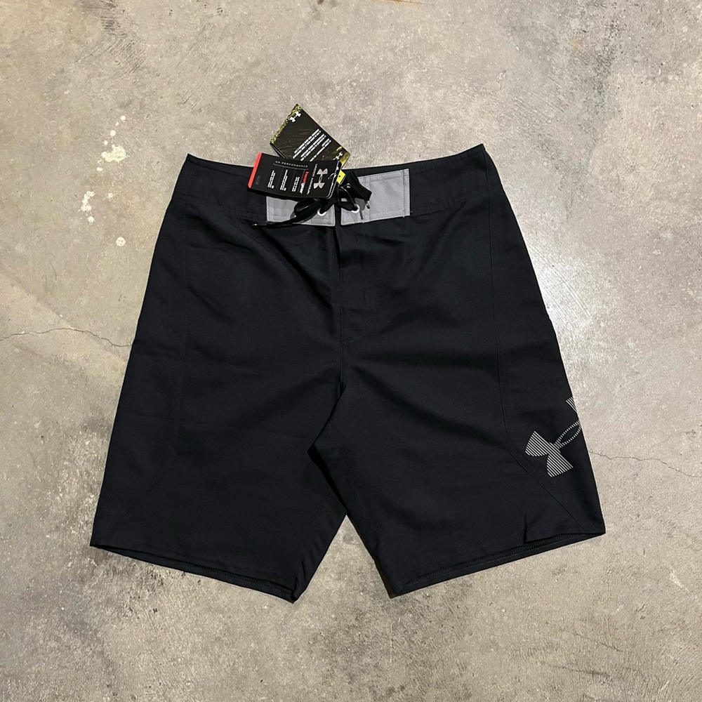Under Armour Hydro Loose Board Short Swim Trunks